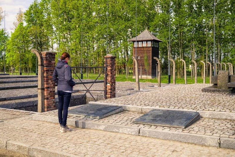 From Krakow: Auschwitz-Birkenau Day Tour with Transportation - Practical Tips for Your Visit