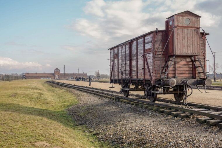 from-krakow-auschwitz-birkenau-full-day-guided-tour