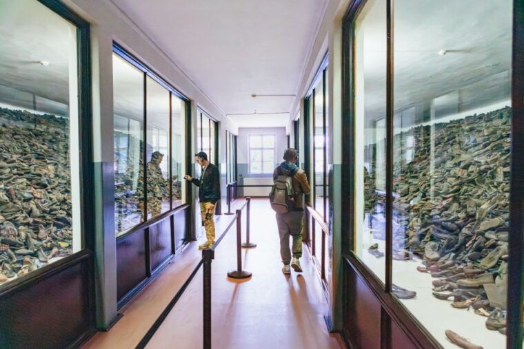 from-krakow-auschwitz-birkenau-guided-tour-hotel-pickup-3