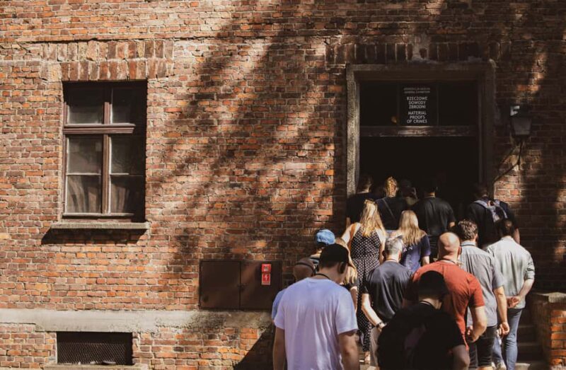 From Krakow: Auschwitz-Birkenau Guided Tour & Hotel Pickup - A Well-Organized Journey to Auschwitz-Birkenau
