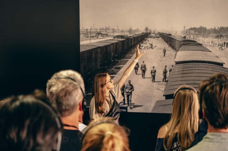 From Krakow: Auschwitz-Birkenau Guided Tour & Hotel Pickup - Exploring Auschwitz I