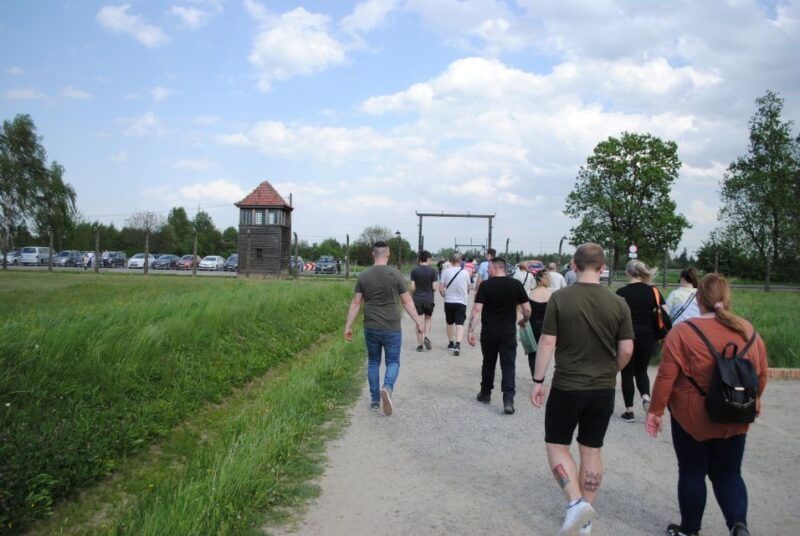 from-krakow-auschwitz-birkenau-guided-tour-pickup