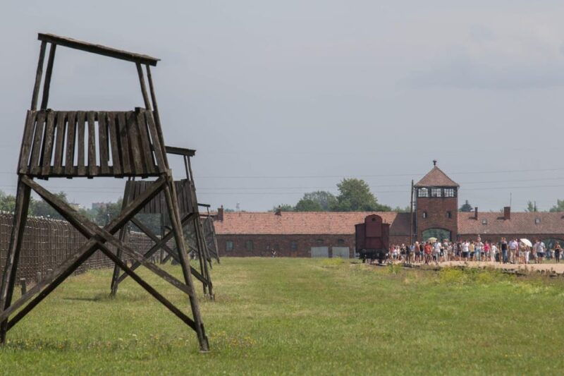 from-krakow-auschwitz-birkenau-guided-tour-with-pickup