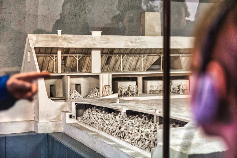 from-krakow-auschwitz-birkenau-guided-tour-with-transport