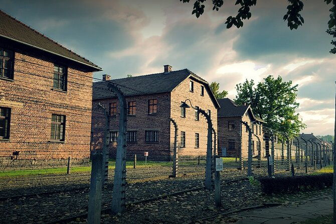 from-krakow-auschwitz-birkenau-guided-tours-private-transport