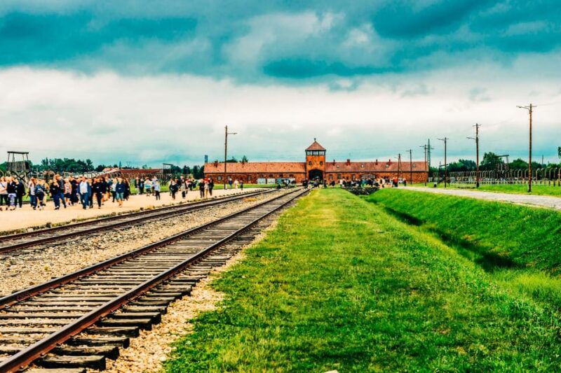 from-krakow-auschwitz-birkenau-schindlers-factory-tour