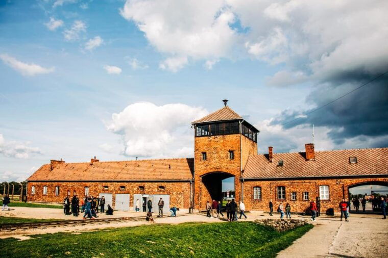 from-krakow-auschwitz-birkenau-schindlers-factory-tour