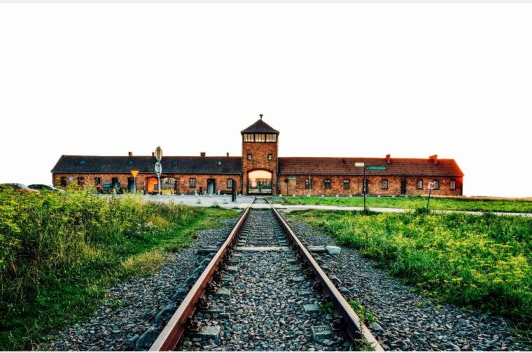 from-krakow-auschwitz-birkenau-schindlers-factory-tour