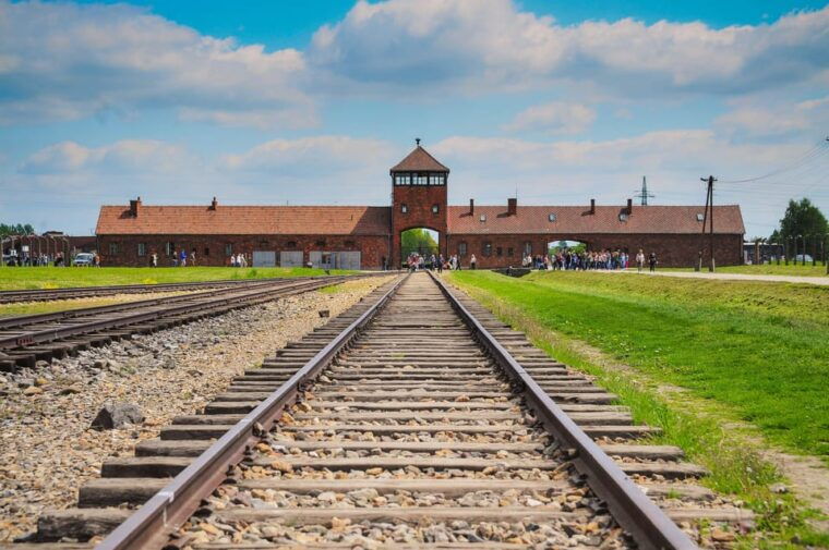 from-krakow-auschwitz-birkenau-tour-with-transportation-2