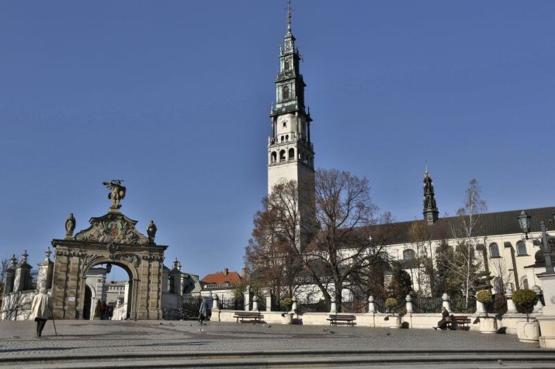 from-krakow-czestochowa-black-madonna-day-tour