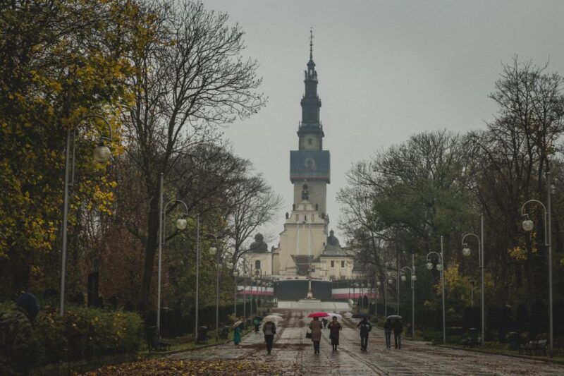 from-krakow-czestochowa-black-madonna-day-tour