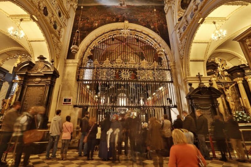 from-krakow-czestochowa-the-black-madonna