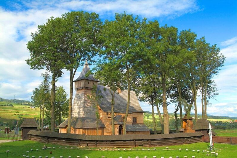 from-krakow-dunajec-river-gorge-wooden-raft-river-cruise-2