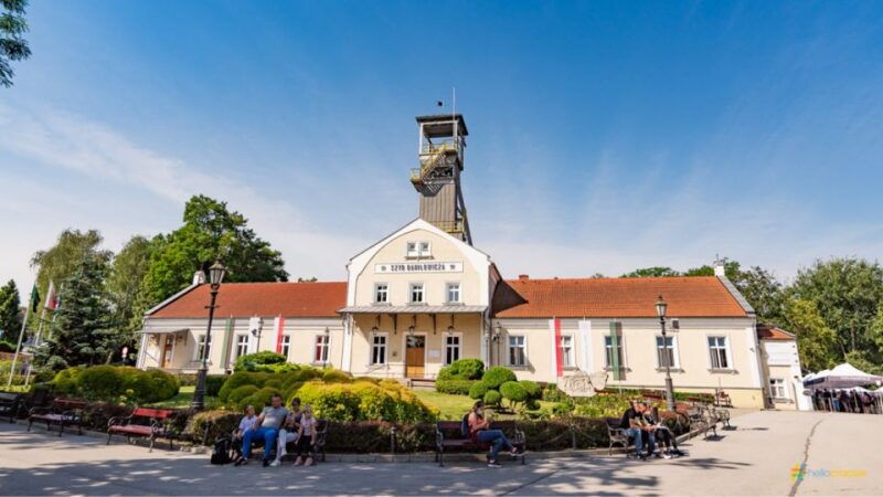 from-krakow-guided-tour-in-wieliczka-salt-mine