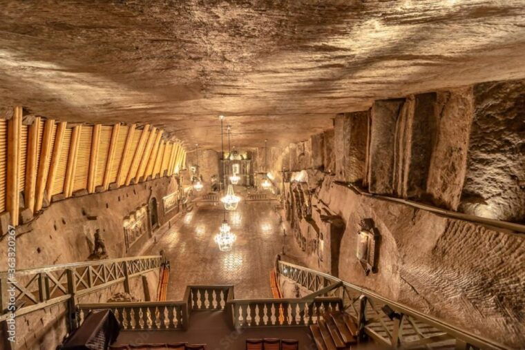 from-krakow-guided-tour-in-wieliczka-salt-mine