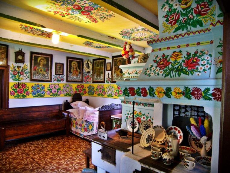 from-krakow-malopolska-bochnia-zalipie-tarnow-tour