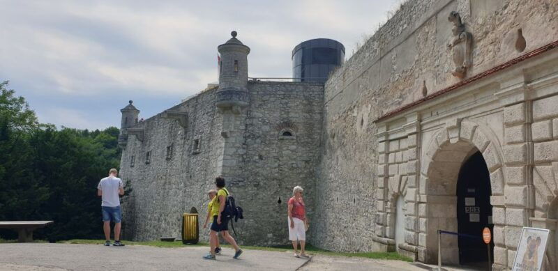 from-krakow-ojcow-national-park-ogrodzieniec-castle-tour