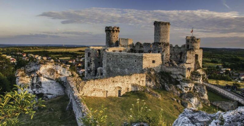 from-krakow-trail-of-the-eagles-nests-day-tour