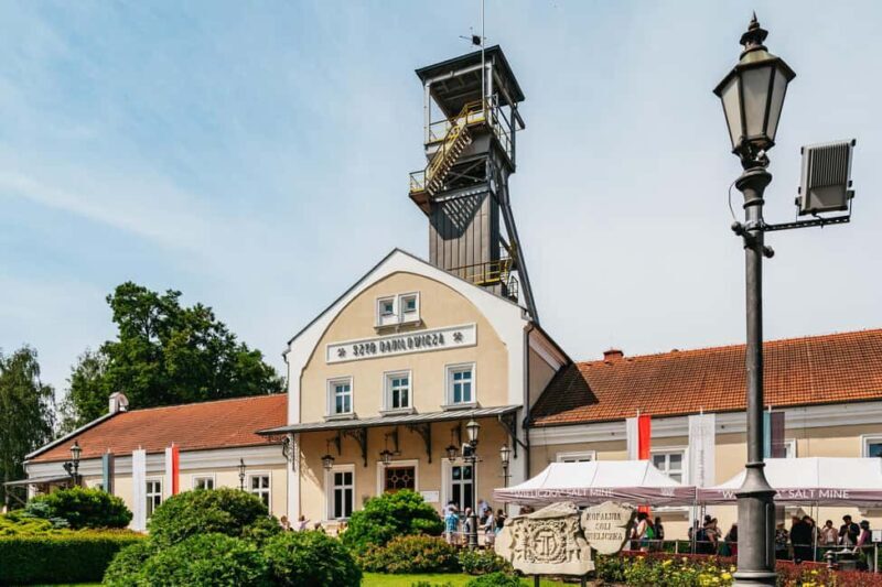 From Krakow: Wieliczka Salt Mine Guided Tour - Exploring the Wieliczka Salt Mine: What to Expect