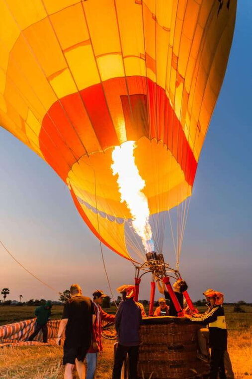 from-krong-siem-reap-angkor-hot-air-balloon-ride-w-pickup