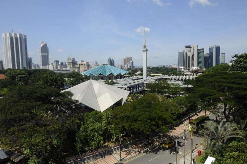 from-kuala-lumpur-batu-caves-cultural-temple-tour