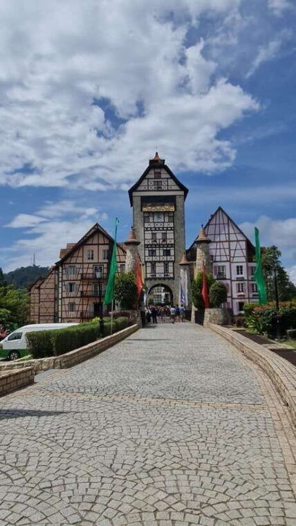 from-kuala-lumpur-bukit-tinggi-private-day-trip
