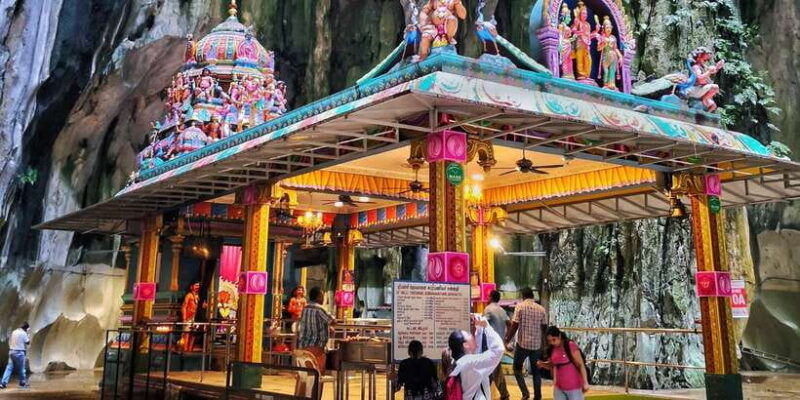 from-kuala-lumpur-colmar-tropicale-and-batu-caves-day-trip