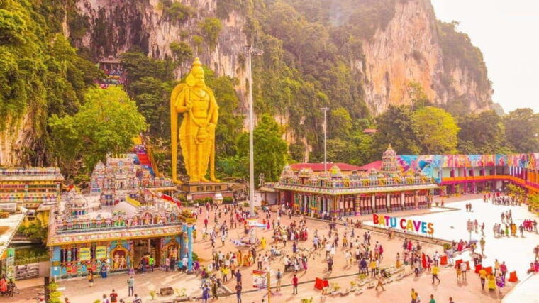 from-kuala-lumpur-genting-highlands-day-tour-gondola-ride