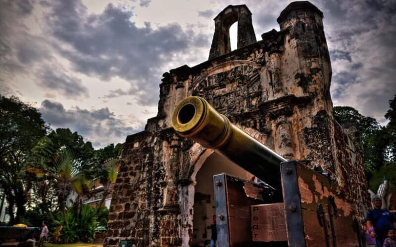 From Kuala Lumpur: Historical Private Malacca Day Tour - Rising to History: St. Paul’s Hill and the Ruins