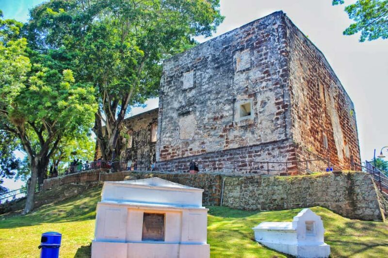 From Kuala Lumpur: Malacca Day Trip - Red Square & Jonker St - Cultural Harmony: Temples and Mosques Side By Side