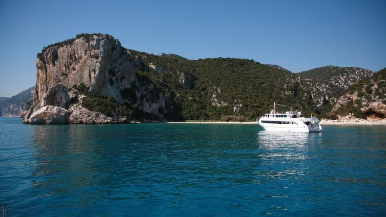 from-la-caletta-or-orosei-gulf-of-orosei-cruise