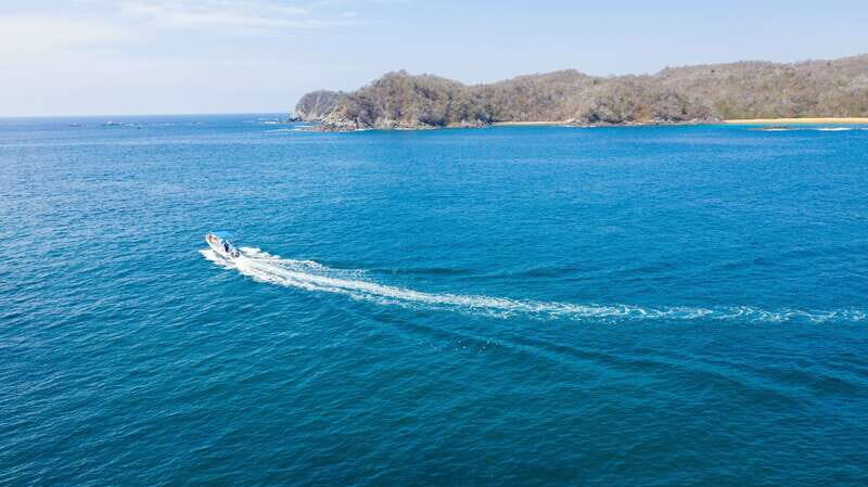 From La Crucecita: Private Huatulco 7 or 5 Bays Boat Trip - An In-Depth Look at the Huatulco Bays Boat Trip