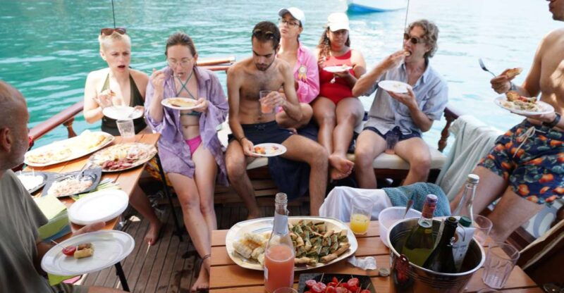 from-la-spezia-cinque-terre-boat-tour-with-lunch-and-wine