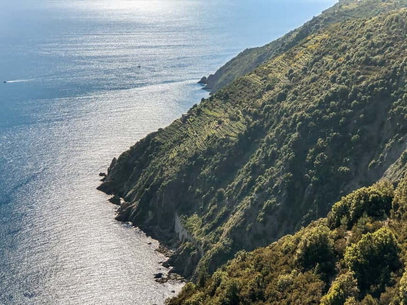 From La Spezia: Cinque Terre Boat Trip with free time ashore - Key Points