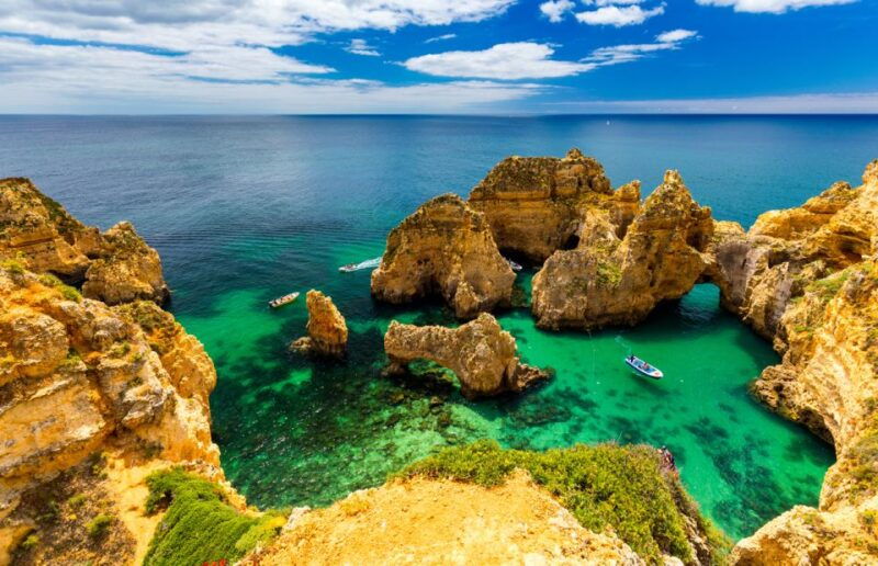 from-lagos-cruise-to-the-caves-of-ponta-da-piedade