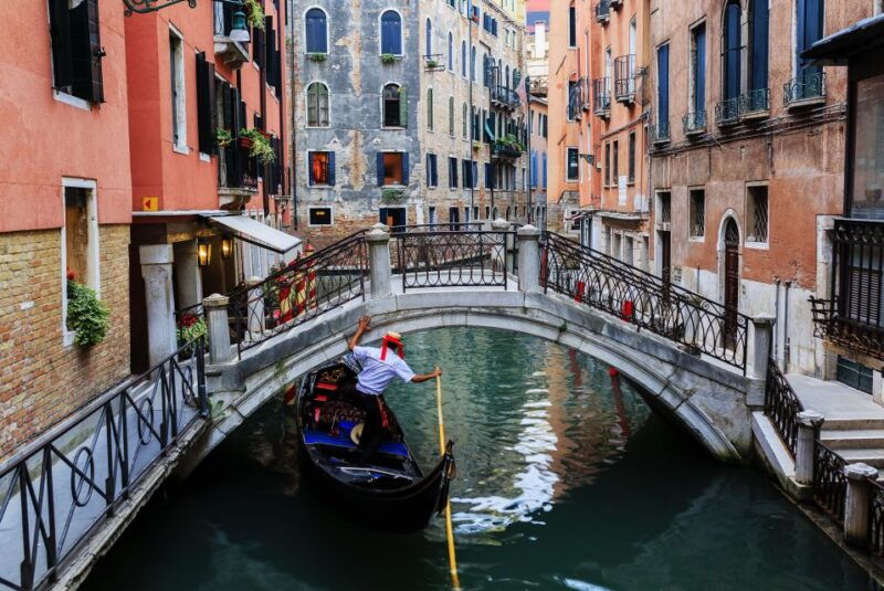 from-lake-garda-full-day-group-tour-of-venice