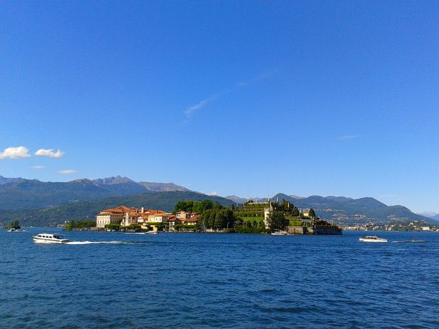 from-lake-maggiore-private-boat-tour-with-pickup-drop-off
