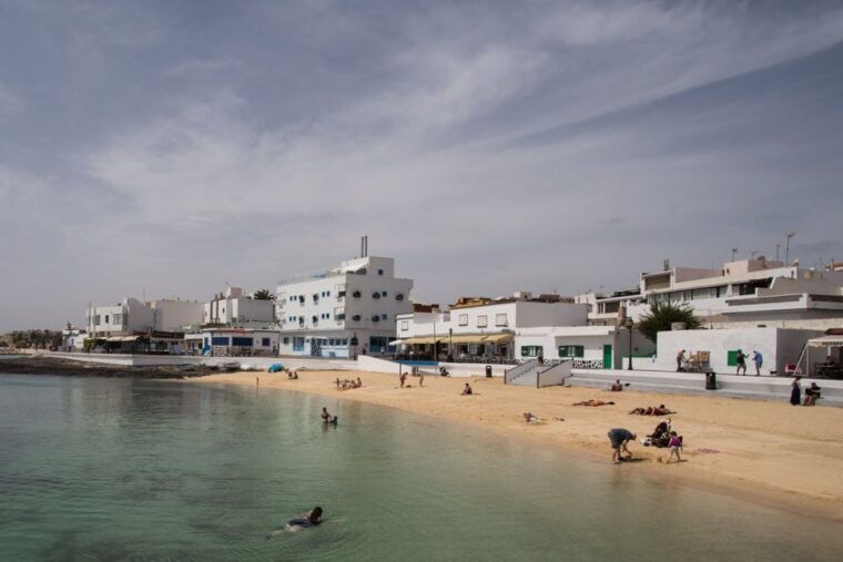 from-lanzarote-day-trip-to-fuerteventura-and-corralejo