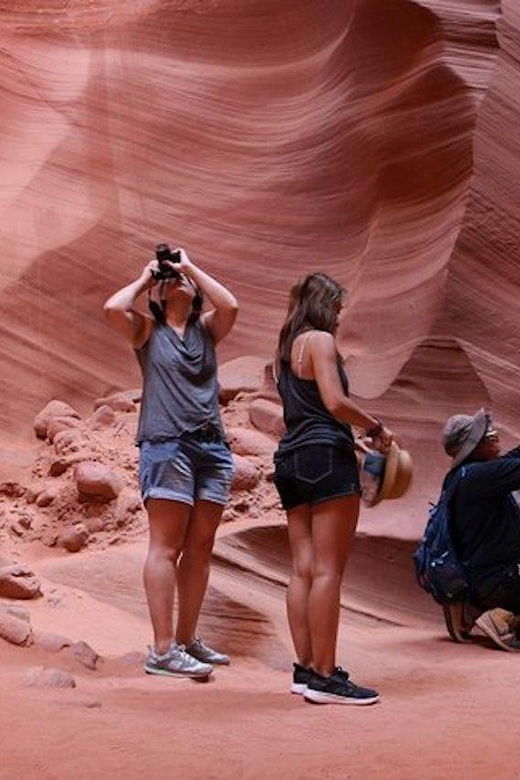 from-las-vegas-antelope-canyon-and-horseshoe-bend-day-trip-2