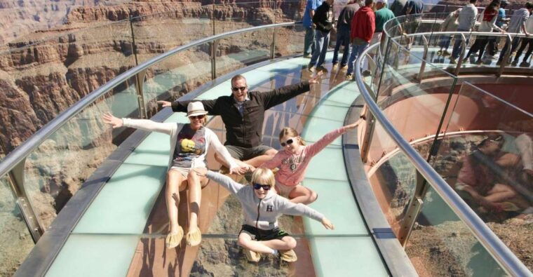 from-las-vegas-grand-canyon-west-rim-hoover-dam-day-trip