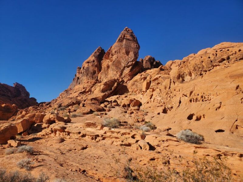 from-las-vegas-valley-of-fire-small-group-tour