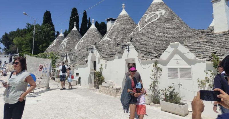 from-lecce-alberobello-ostuni-locorotondo-with-aperitif