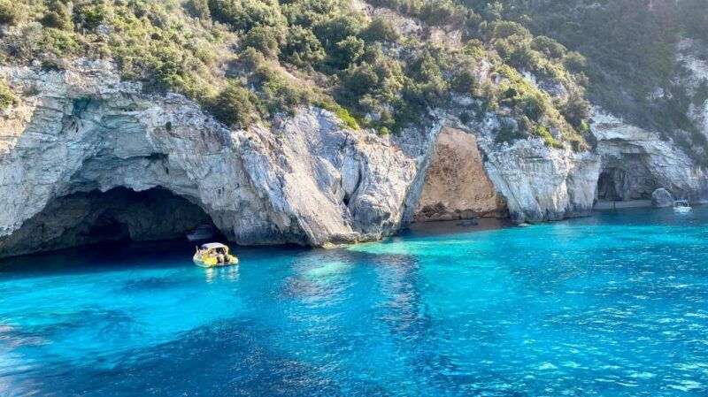 from-lefkimmi-paxos-antipaxos-blue-caves-speedboat-tour