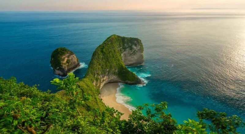 From Lembongan: Private Highlights East and West Nusa Penida - An In-Depth Look at the Tour Experience