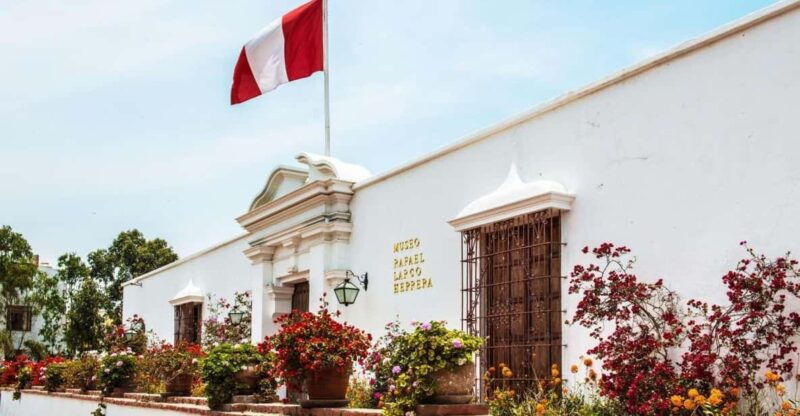 from-lima-larco-herrera-museum-and-huaca-pucllana-tour