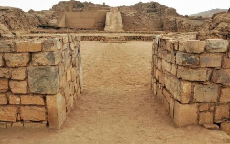 from-lima-pachacamac-archaeological-site-guided-tour