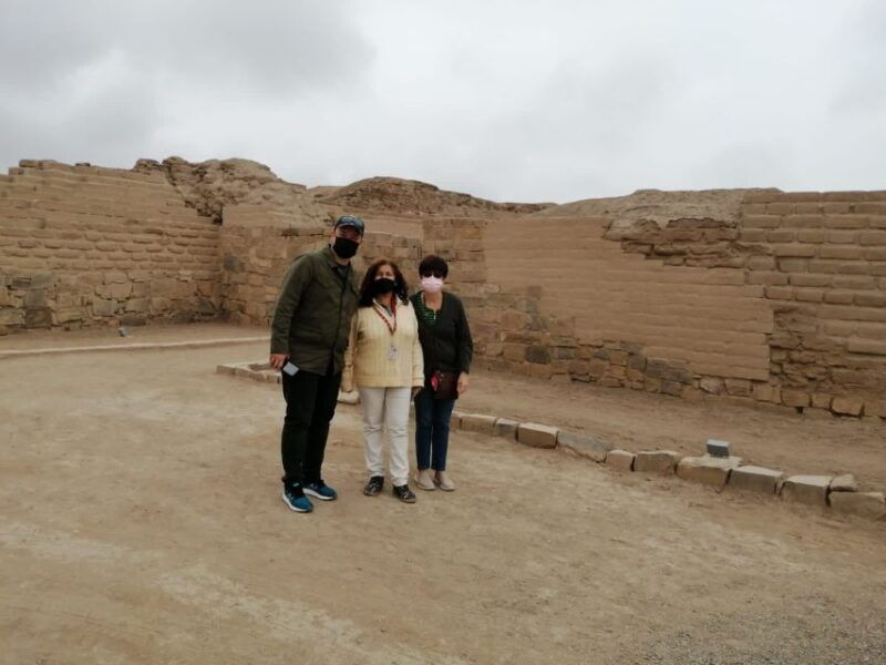 from-lima-pachacamac-archaeological-tour-lunch-show