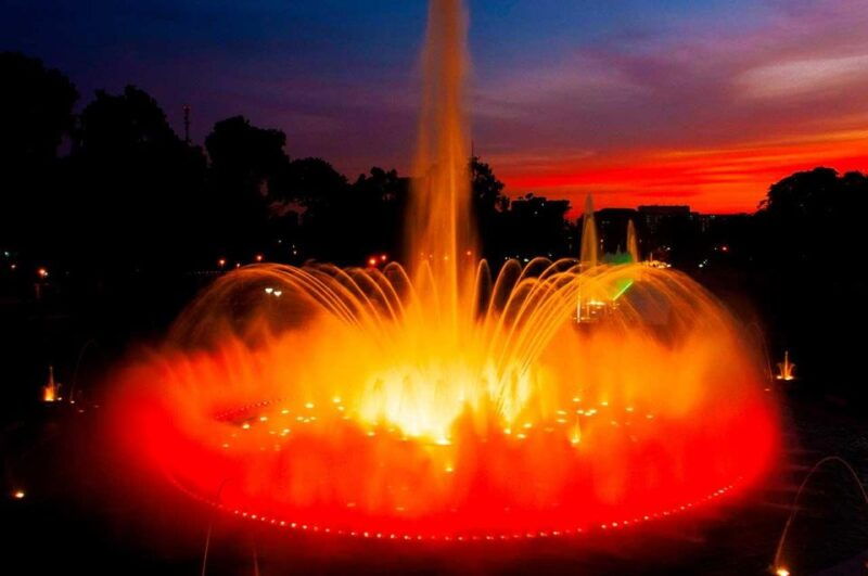 from-lima-the-magic-water-circuit