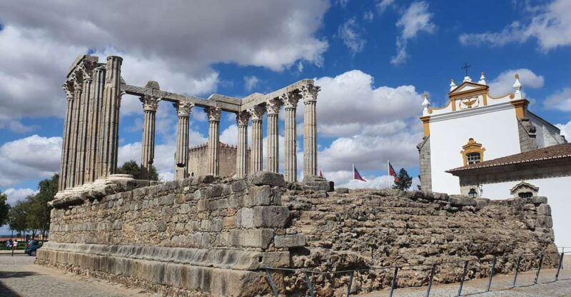 from-lisboa-evora-and-monsaraz-full-day-tour