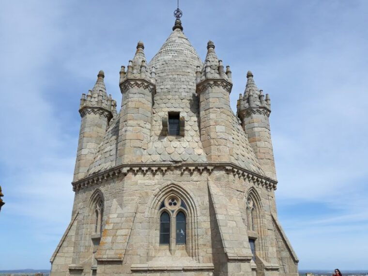 from-lisbon-evora-and-monsaraz-day-tour-with-wine-tasting